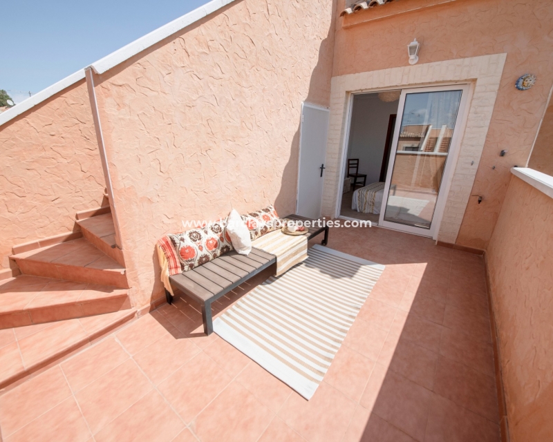 Wederverkoop -  Twee Onder Een Kap - Urb. La Marina