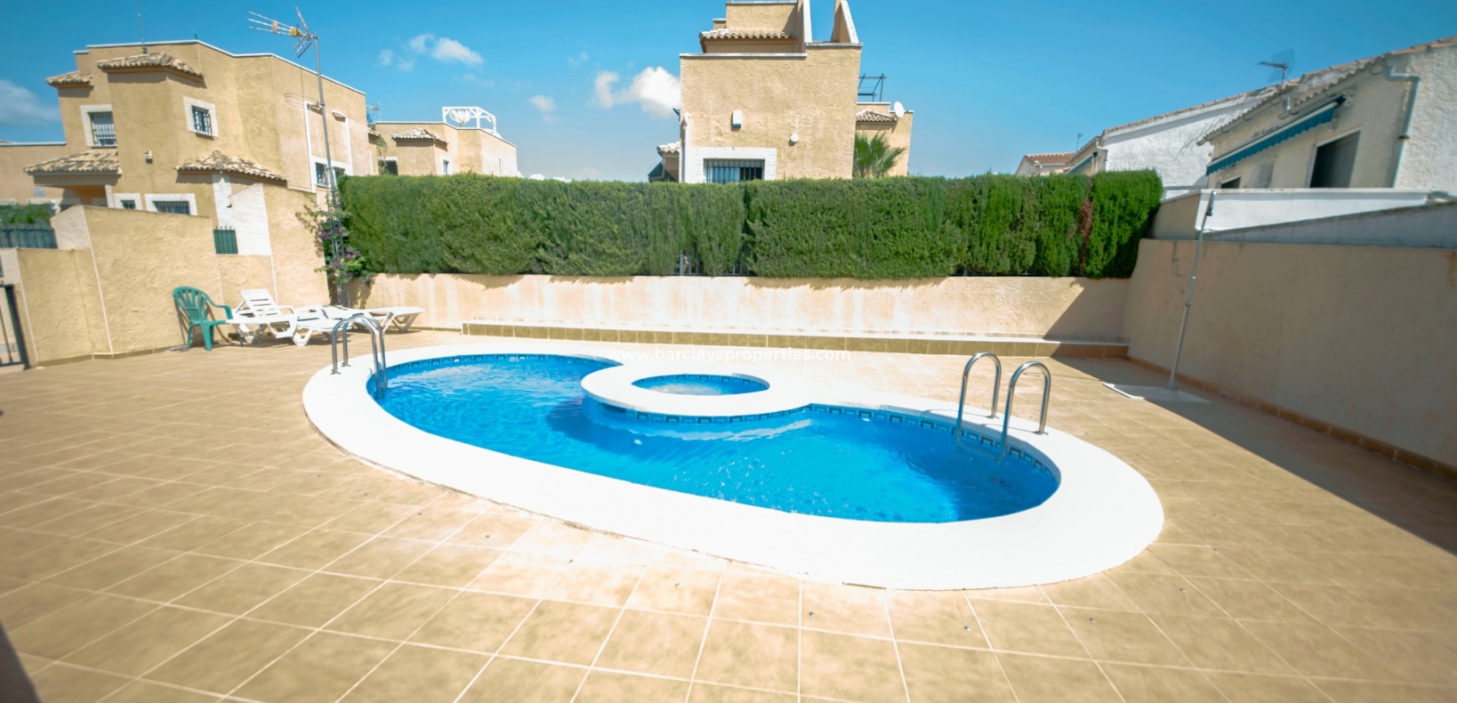 Wederverkoop -  Twee Onder Een Kap - Urb. La Marina