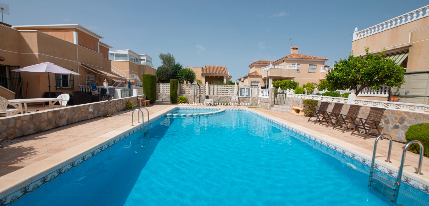 Wederverkoop -  Twee Onder Een Kap - Urb. La Marina