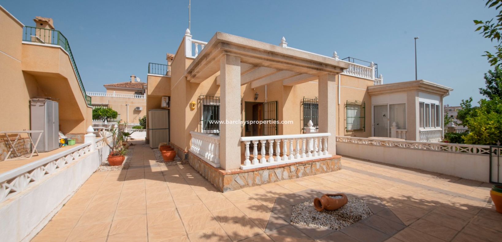 Wederverkoop -  Twee Onder Een Kap - Urb. La Marina