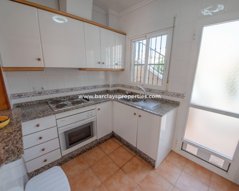 Wederverkoop -  Twee Onder Een Kap - Urb. La Marina