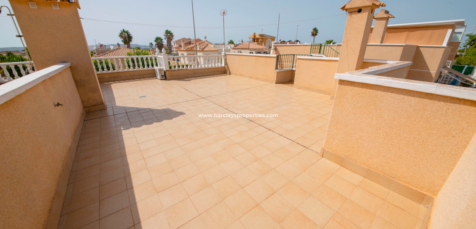 Wederverkoop -  Twee Onder Een Kap - Urb. La Marina