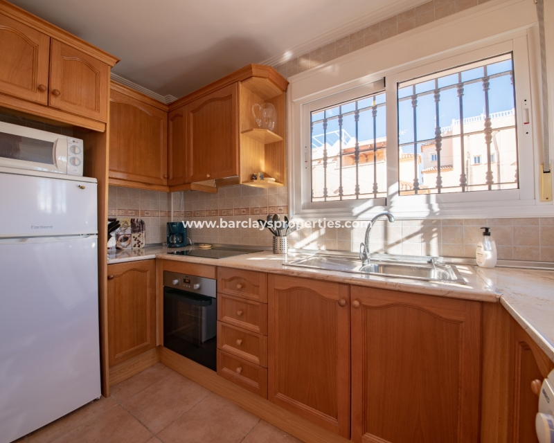 Wederverkoop -  Twee Onder Een Kap - Urb. La Marina