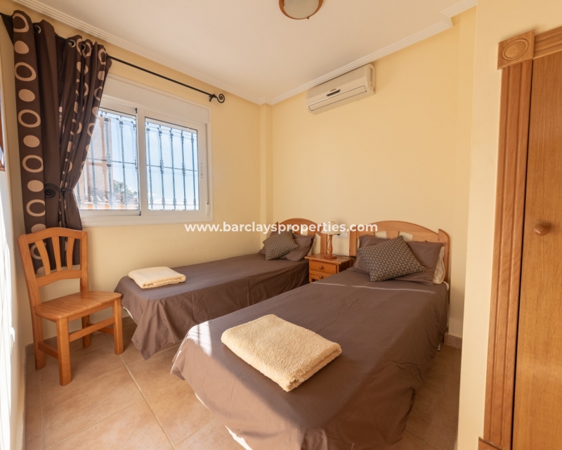 Wederverkoop -  Twee Onder Een Kap - Urb. La Marina