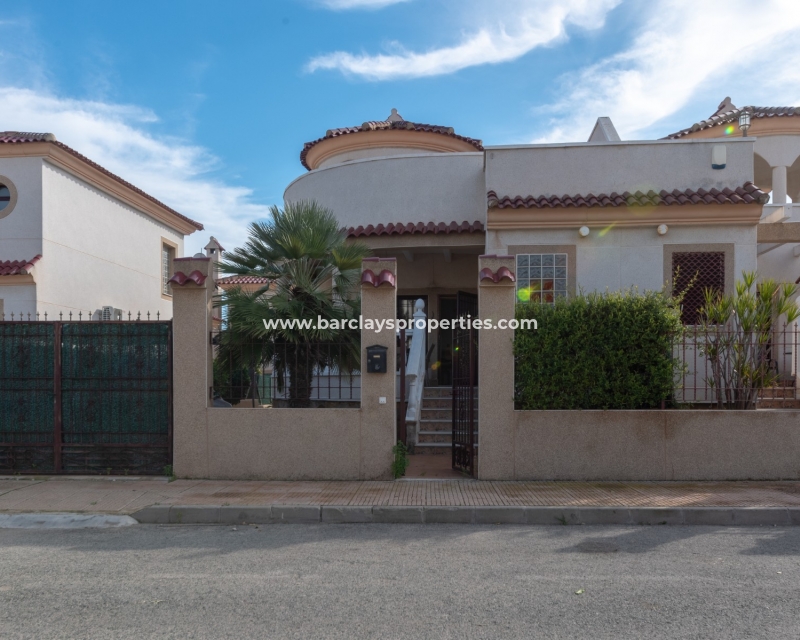 Wederverkoop -  Twee Onder Een Kap - Urb. La Marina