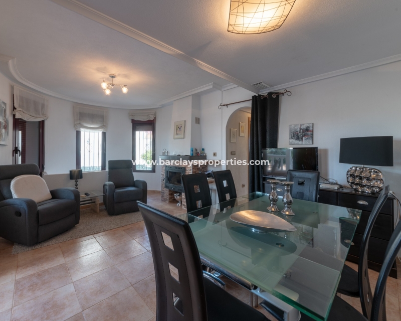 Wederverkoop -  Twee Onder Een Kap - Urb. La Marina