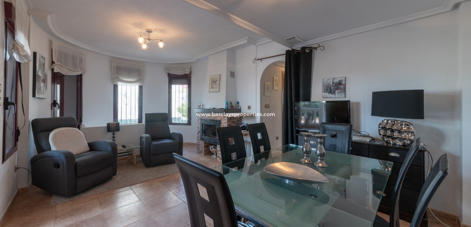 Wederverkoop -  Twee Onder Een Kap - Urb. La Marina