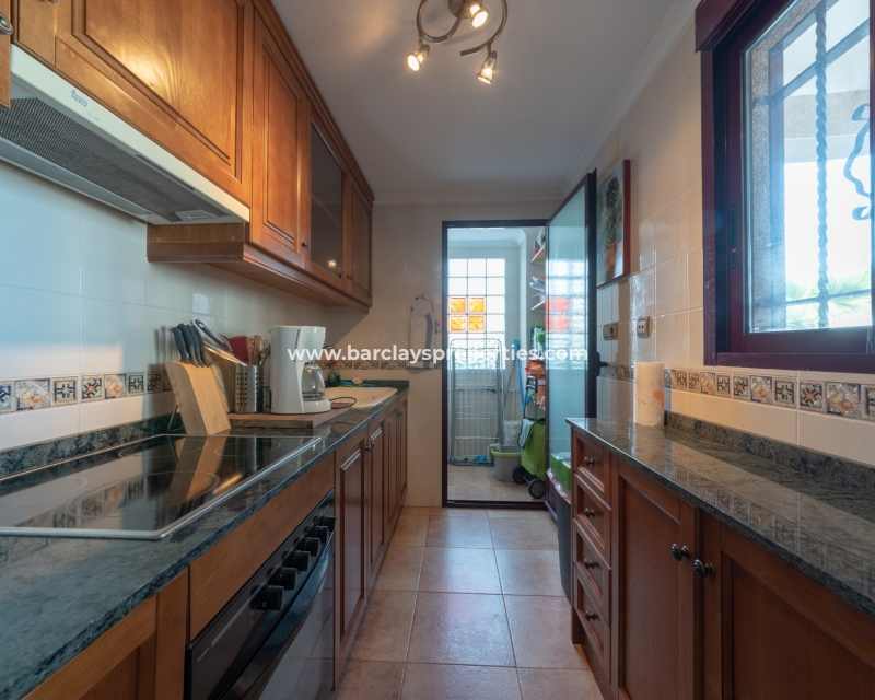 Wederverkoop -  Twee Onder Een Kap - Urb. La Marina