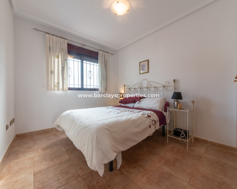 Wederverkoop -  Twee Onder Een Kap - Urb. La Marina