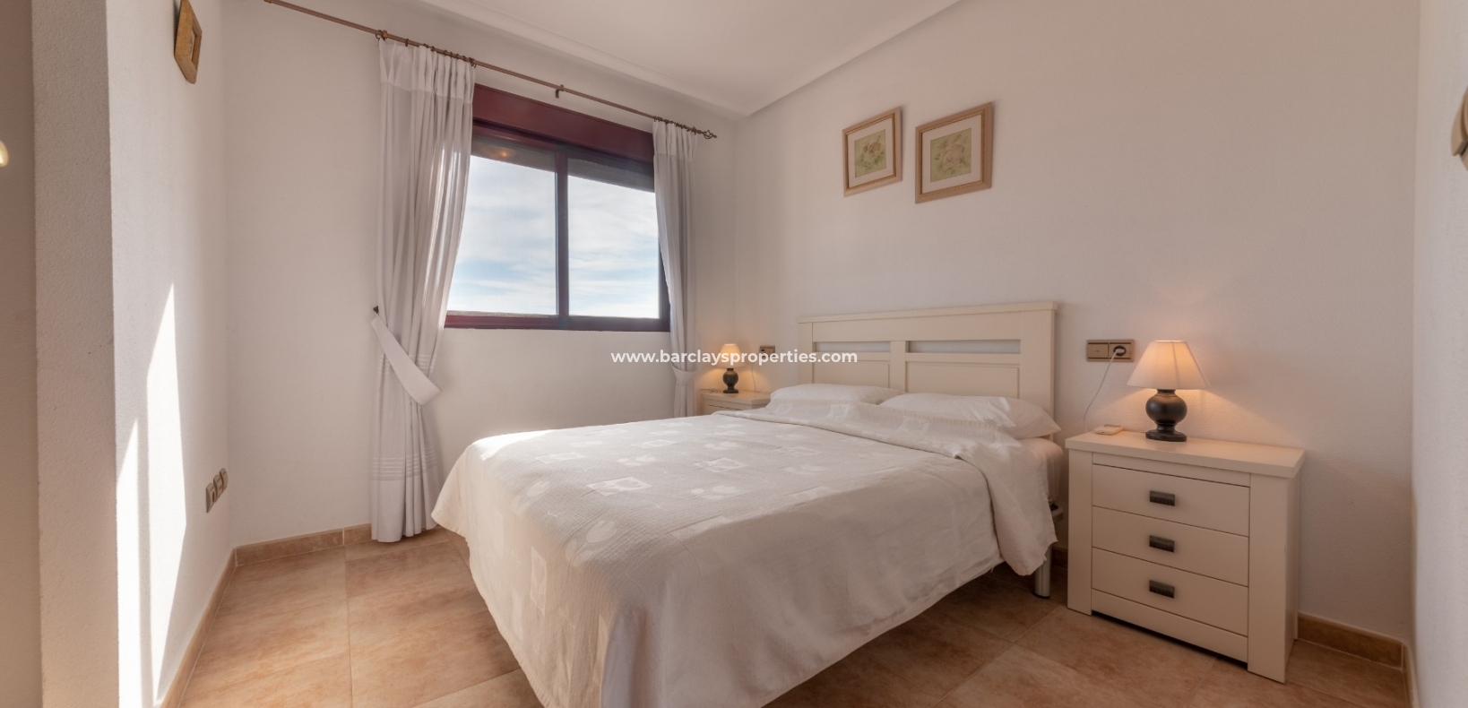 Wederverkoop -  Twee Onder Een Kap - Urb. La Marina