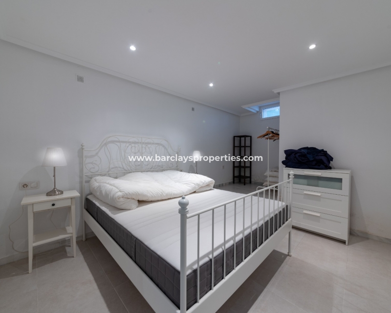 Wederverkoop -  Twee Onder Een Kap - Urb. La Marina