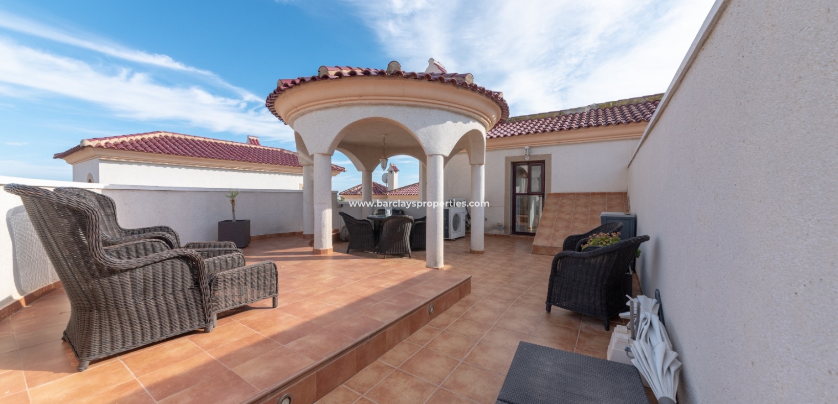 Wederverkoop -  Twee Onder Een Kap - Urb. La Marina