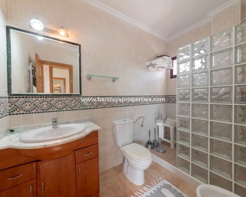 Wederverkoop -  Twee Onder Een Kap - Urb. La Marina