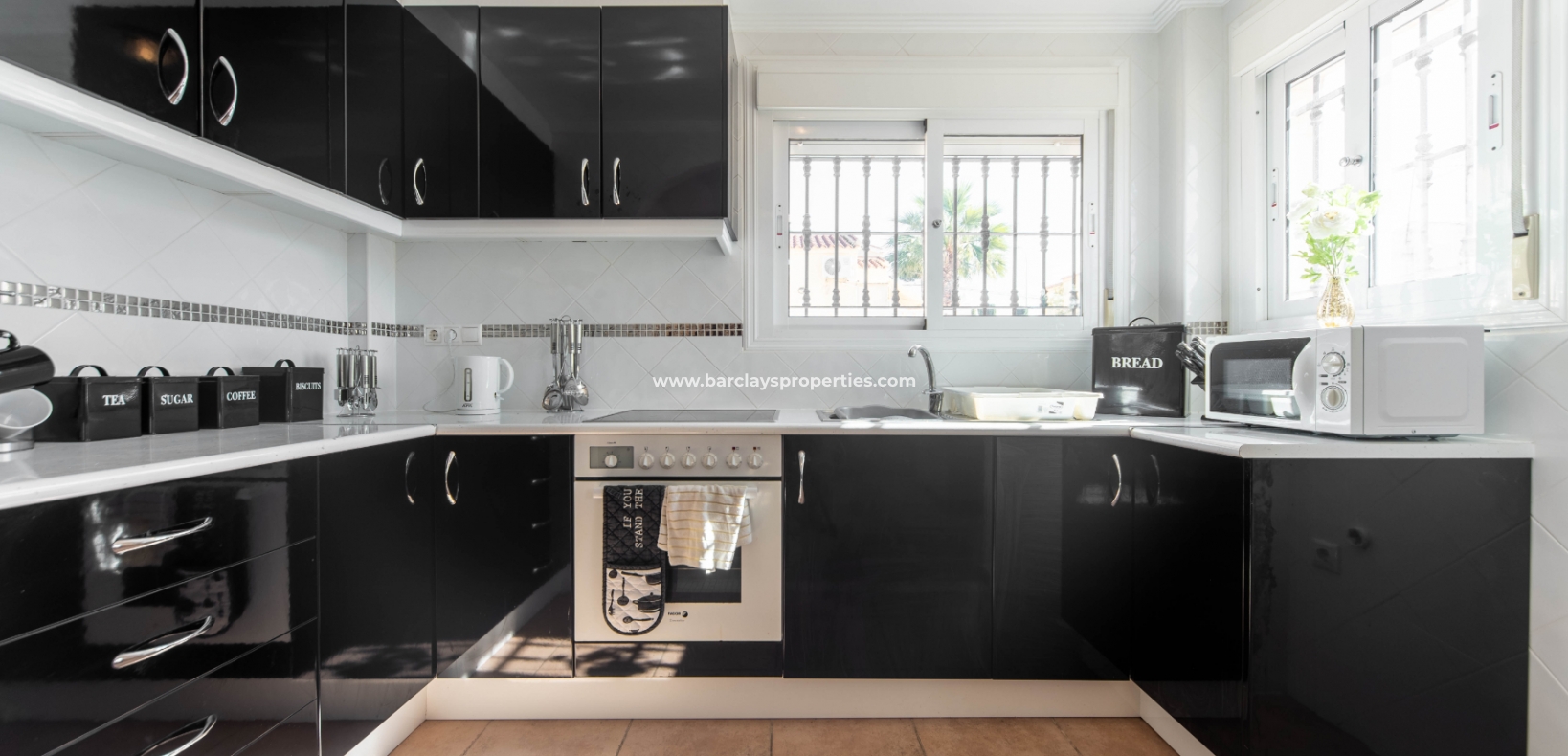 Wederverkoop -  Twee Onder Een Kap - Urb. La Marina