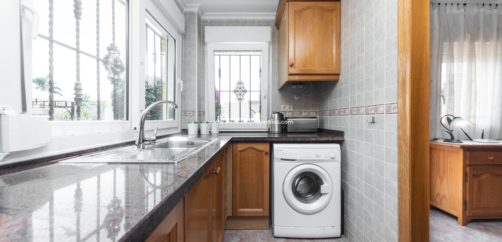 Wederverkoop -  Twee Onder Een Kap - Urb. La Marina