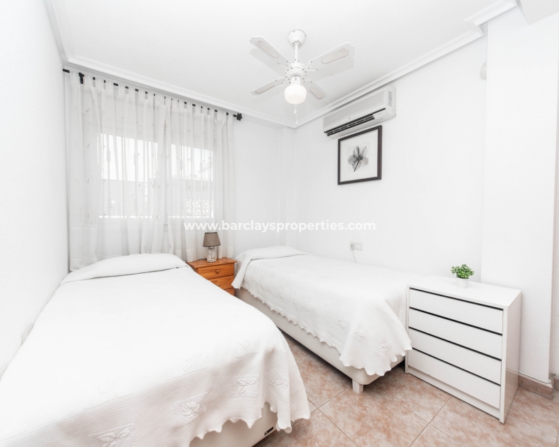 Wederverkoop -  Twee Onder Een Kap - Urb. La Marina