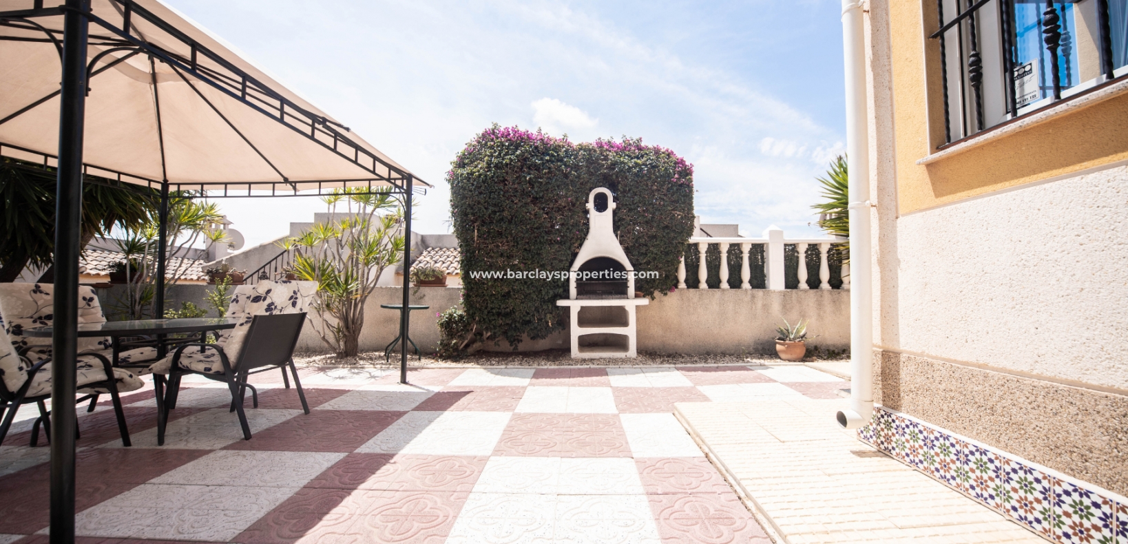 Wederverkoop -  Twee Onder Een Kap - Urb. La Marina