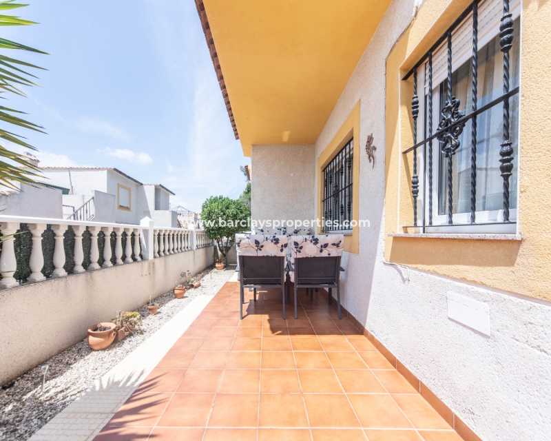 Wederverkoop -  Twee Onder Een Kap - Urb. La Marina