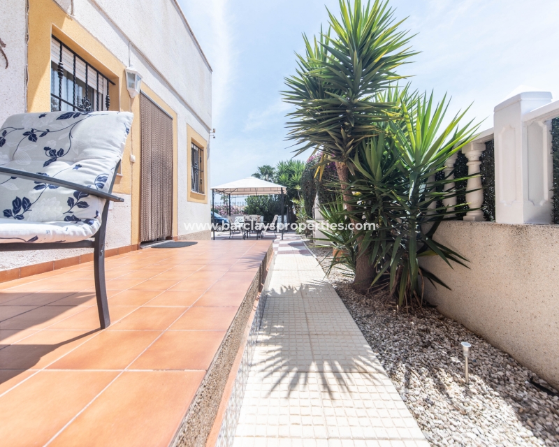 Wederverkoop -  Twee Onder Een Kap - Urb. La Marina