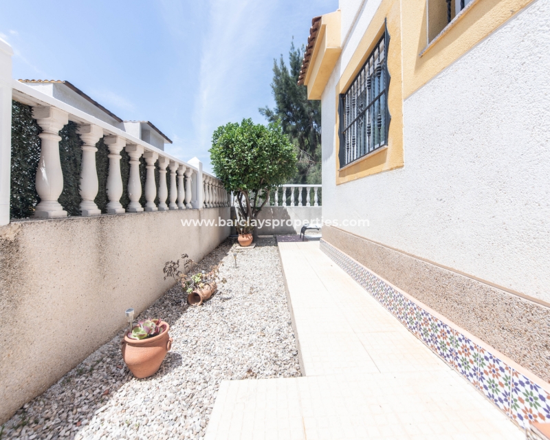 Wederverkoop -  Twee Onder Een Kap - Urb. La Marina