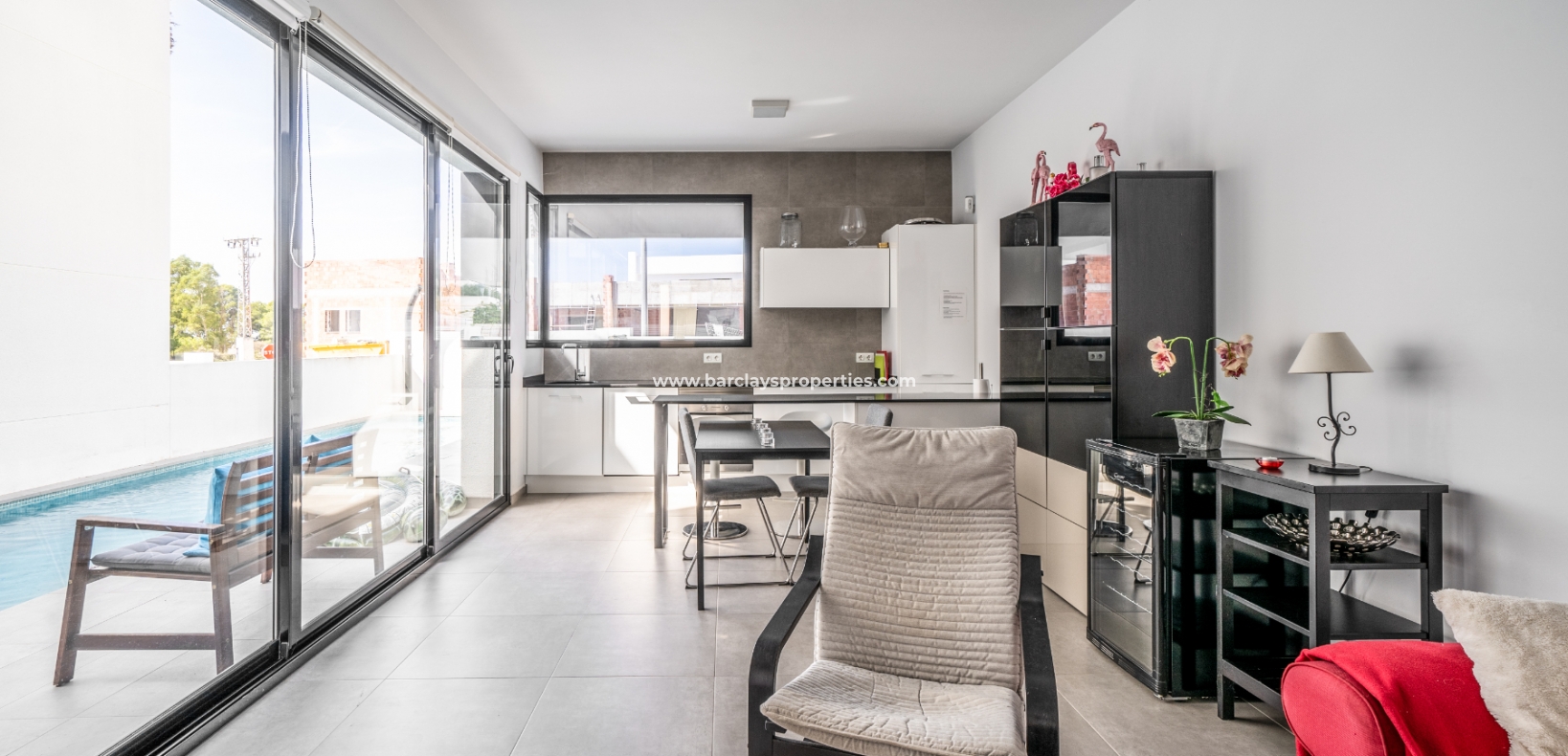 Wederverkoop -  Twee Onder Een Kap - Urb. La Marina