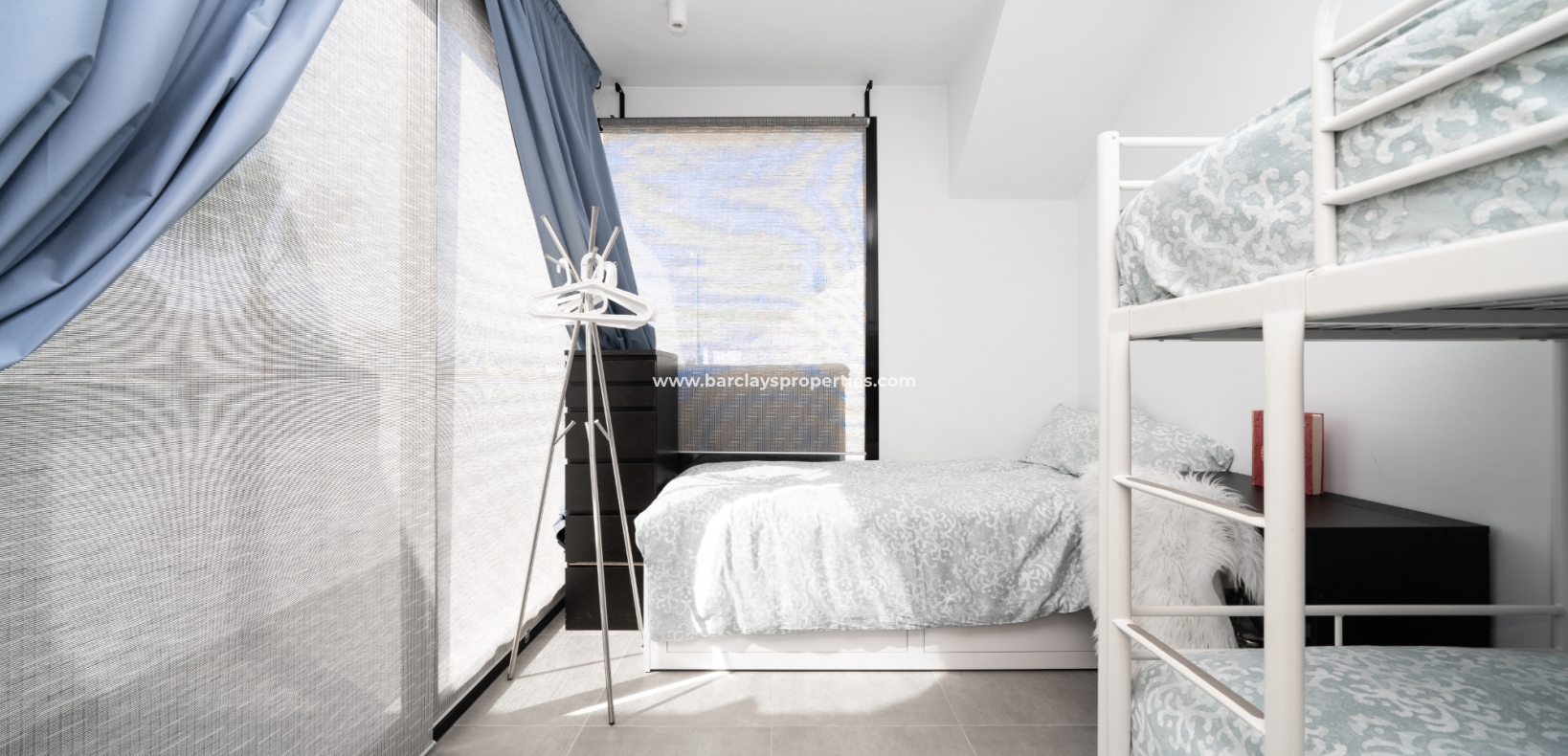 Wederverkoop -  Twee Onder Een Kap - Urb. La Marina