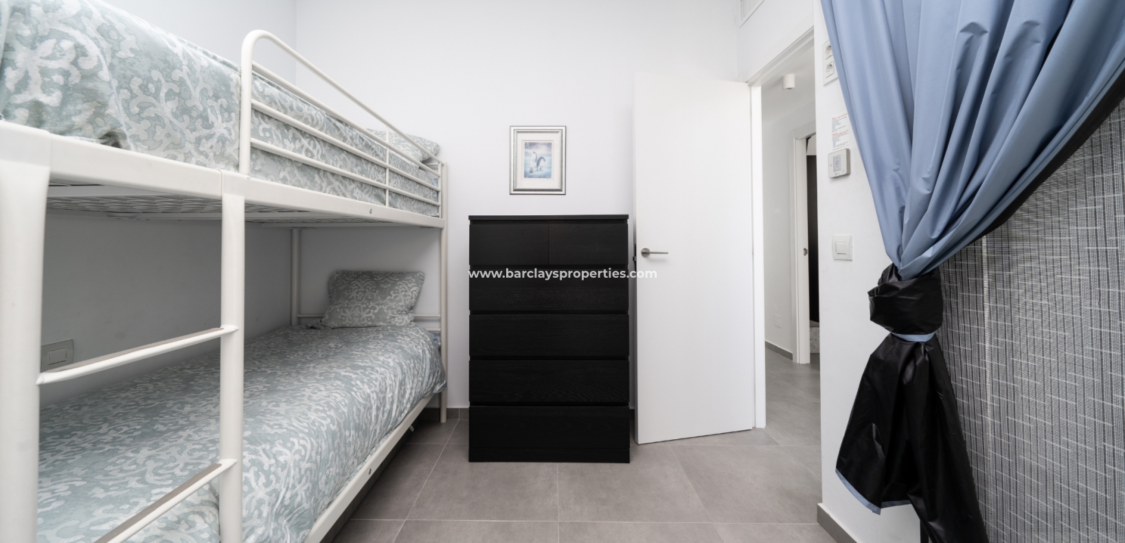 Wederverkoop -  Twee Onder Een Kap - Urb. La Marina