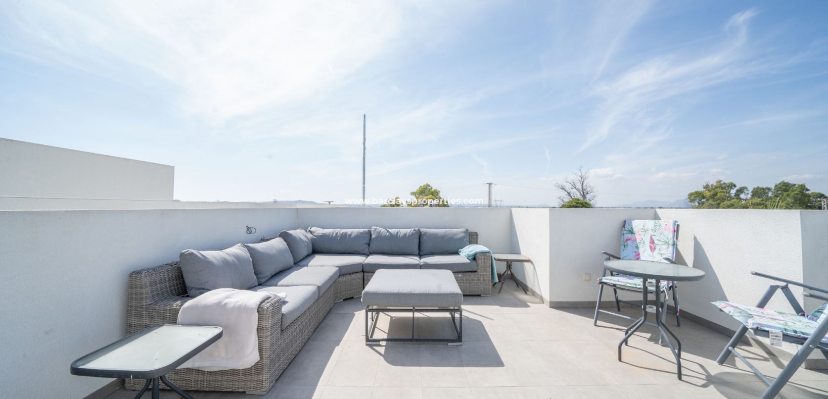 Wederverkoop -  Twee Onder Een Kap - Urb. La Marina