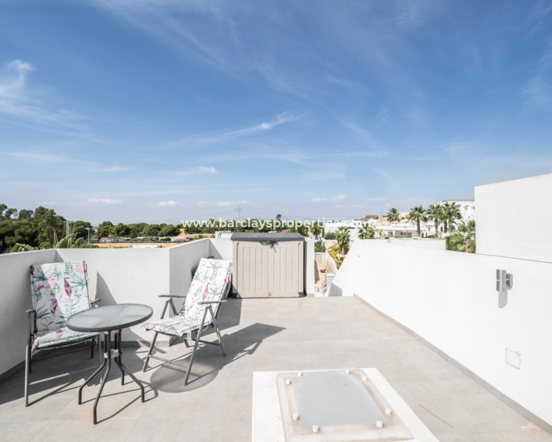 Wederverkoop -  Twee Onder Een Kap - Urb. La Marina