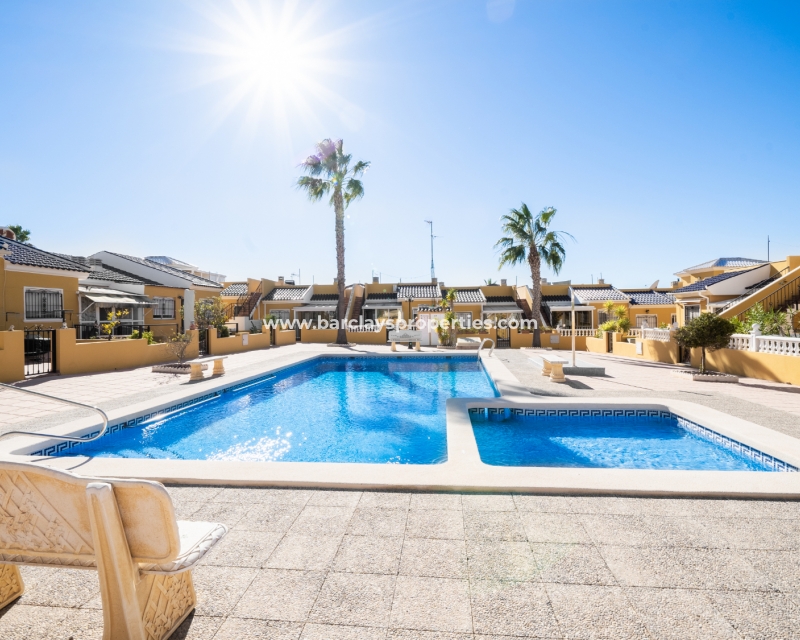 Wederverkoop -  Twee Onder Een Kap - Urb. La Marina