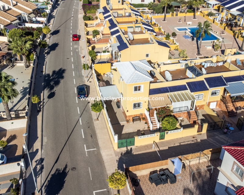 Wederverkoop -  Twee Onder Een Kap - Urb. La Marina