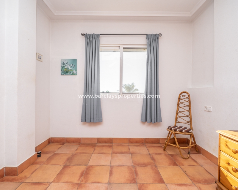 Wederverkoop -  Twee Onder Een Kap - Urb. La Marina