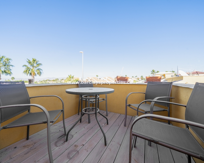 Wederverkoop -  Twee Onder Een Kap - Urb. La Marina