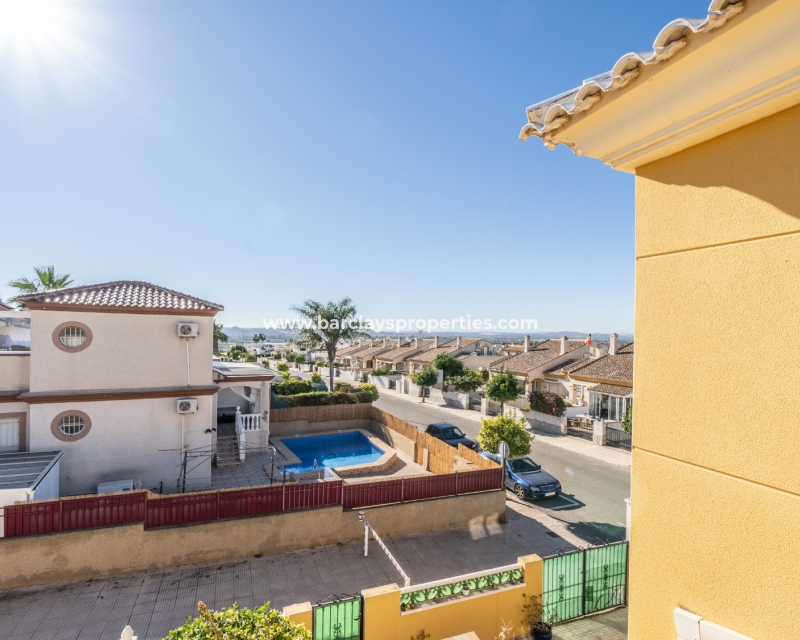 Wederverkoop -  Twee Onder Een Kap - Urb. La Marina