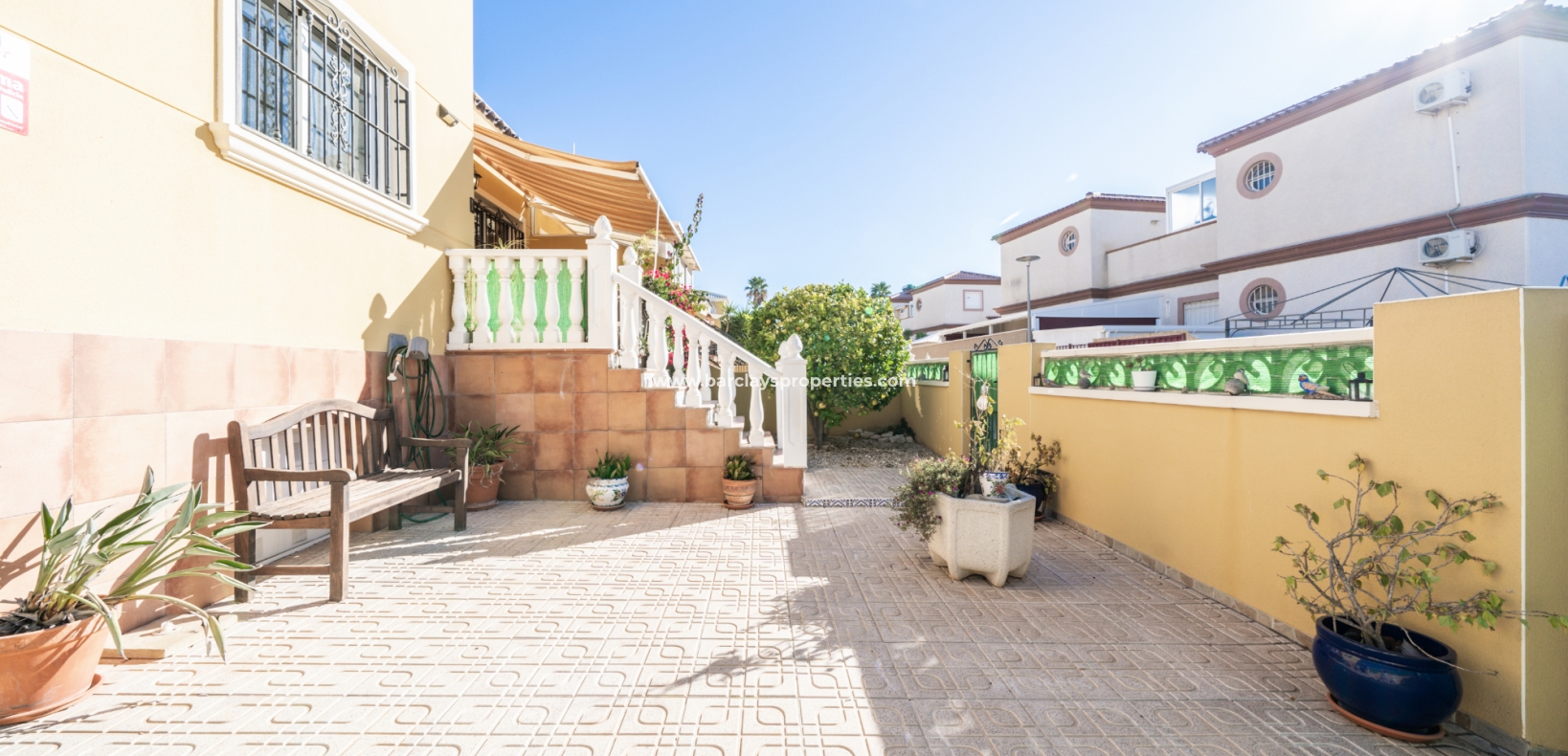 Wederverkoop -  Twee Onder Een Kap - Urb. La Marina