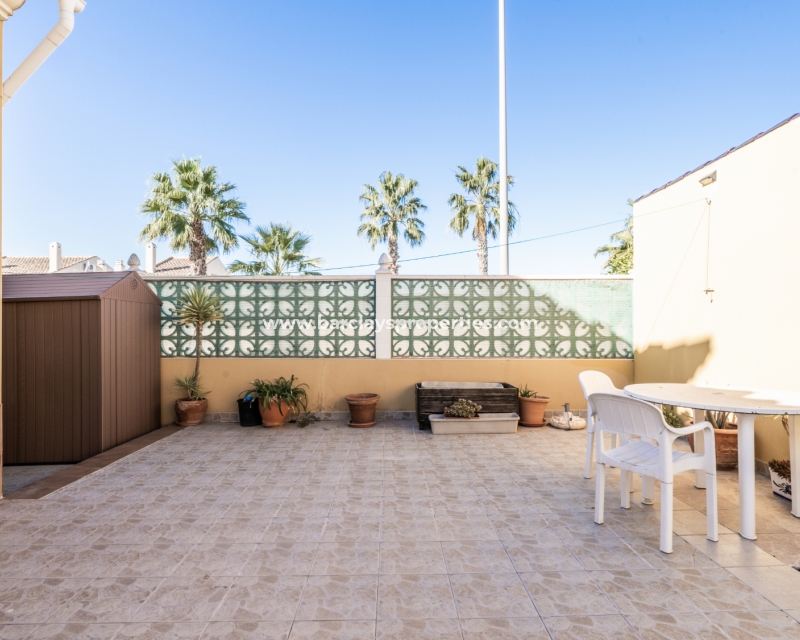 Wederverkoop -  Twee Onder Een Kap - Urb. La Marina