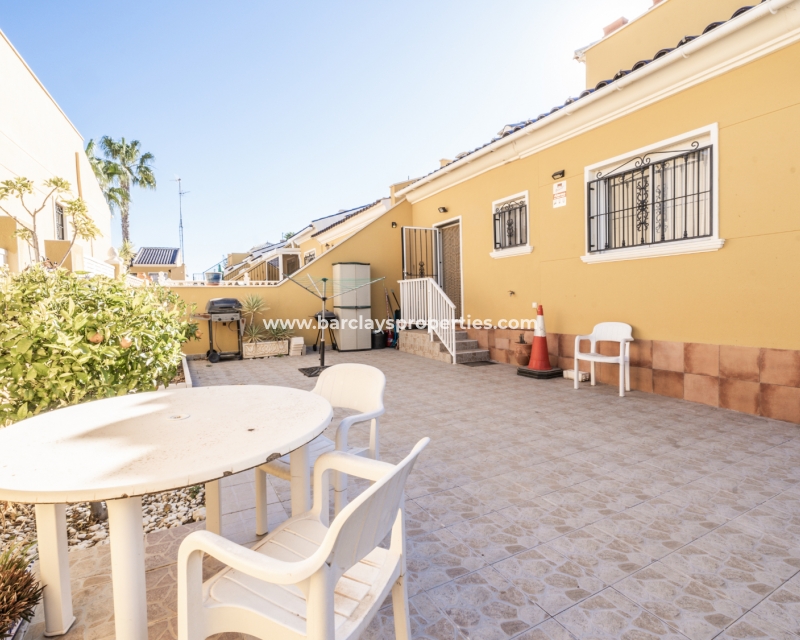 Wederverkoop -  Twee Onder Een Kap - Urb. La Marina