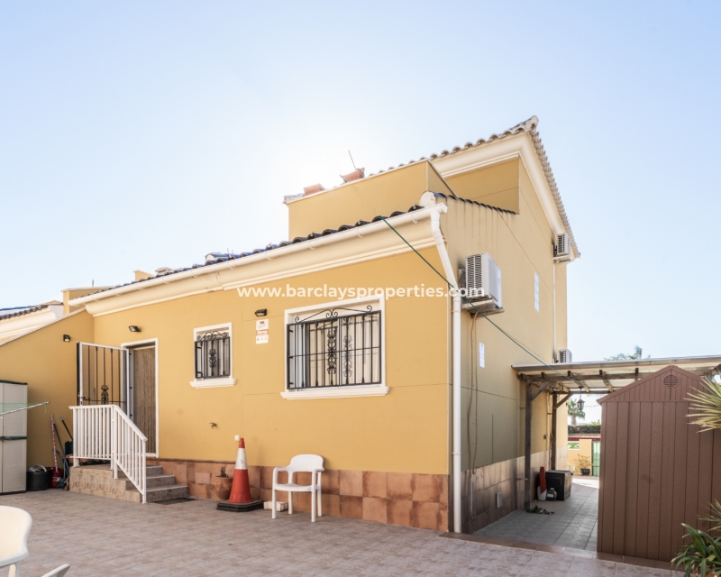 Wederverkoop -  Twee Onder Een Kap - Urb. La Marina