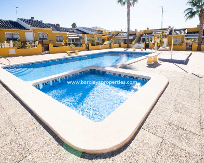 Wederverkoop -  Twee Onder Een Kap - Urb. La Marina