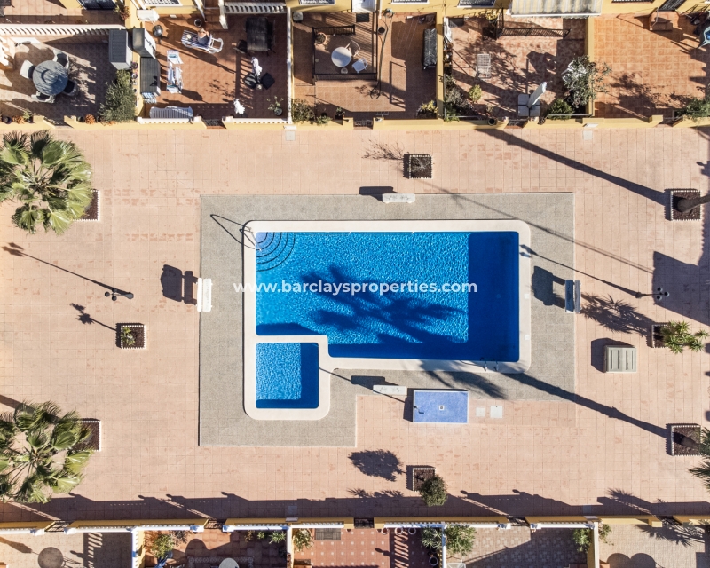 Wederverkoop -  Twee Onder Een Kap - Urb. La Marina