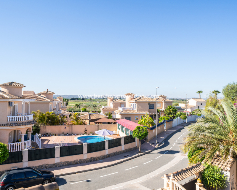 Wederverkoop -  Twee Onder Een Kap - Urb. La Marina