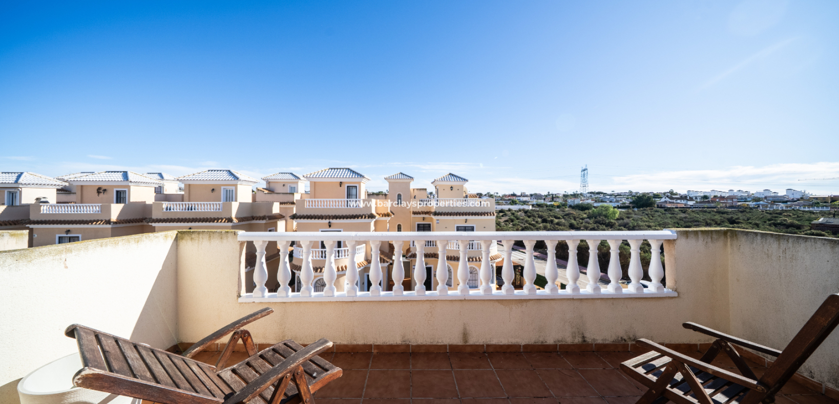 Wederverkoop -  Twee Onder Een Kap - Urb. La Marina