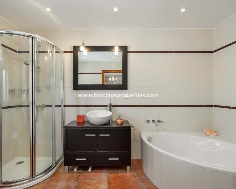 Wederverkoop - Vrijstaande Villa - Alicante