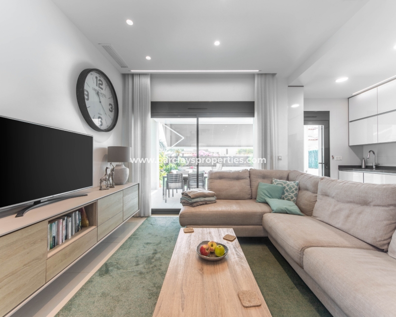 Wederverkoop - Vrijstaande Villa - El Pinet Beach