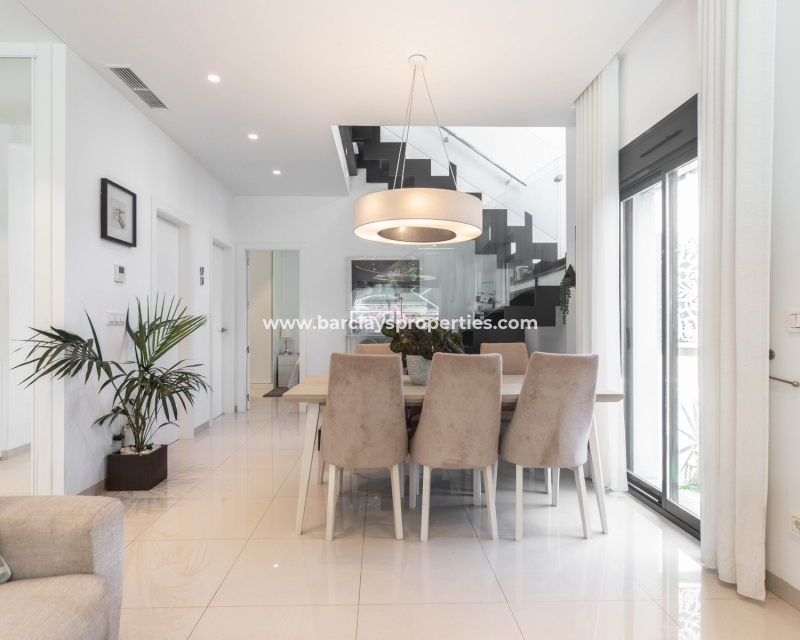 Wederverkoop - Vrijstaande Villa - El Pinet Beach