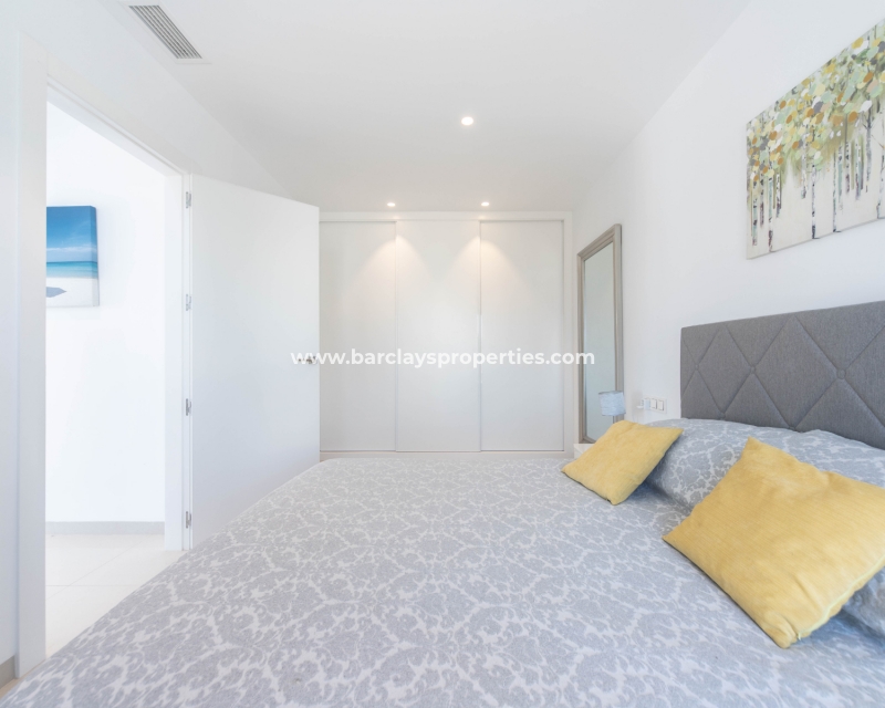 Wederverkoop - Vrijstaande Villa - El Pinet Beach