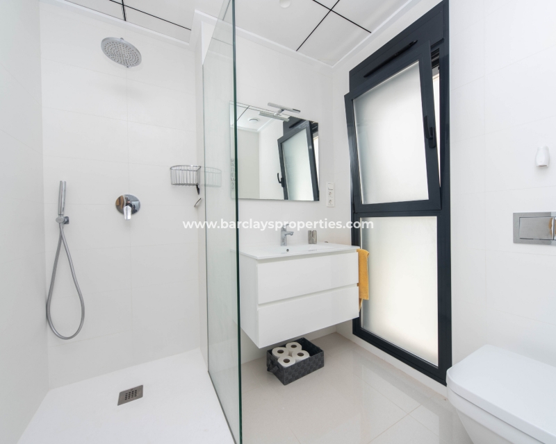 Wederverkoop - Vrijstaande Villa - El Pinet Beach