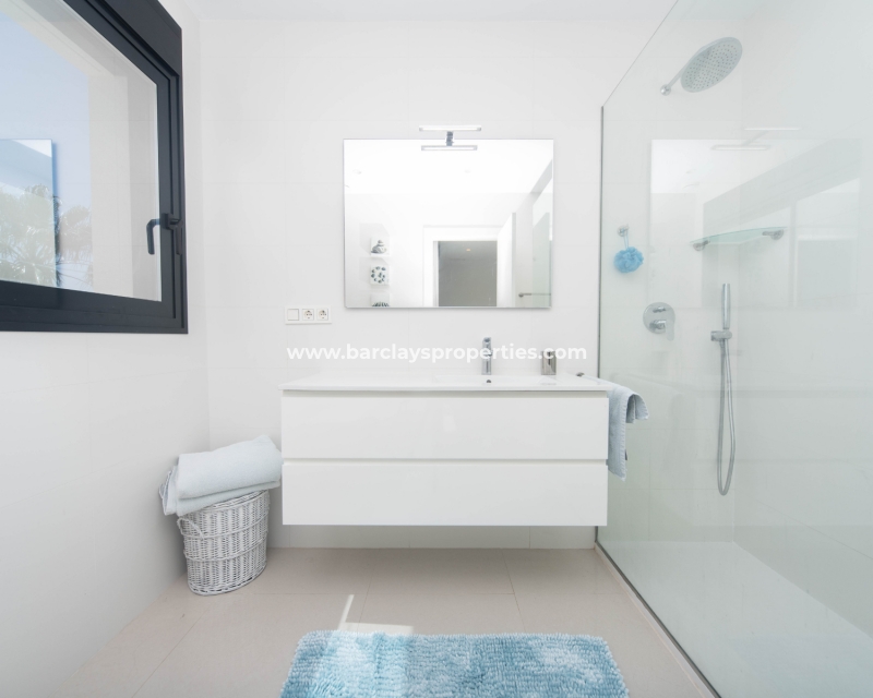 Wederverkoop - Vrijstaande Villa - El Pinet Beach