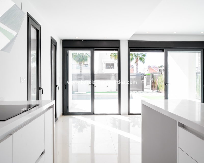 Wederverkoop - Vrijstaande Villa - El Pinet Beach