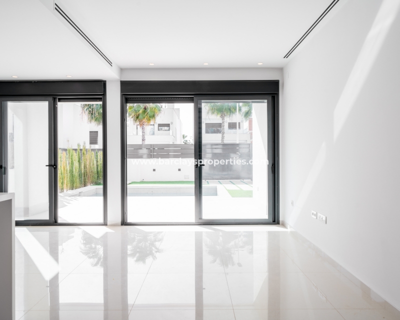 Wederverkoop - Vrijstaande Villa - El Pinet Beach